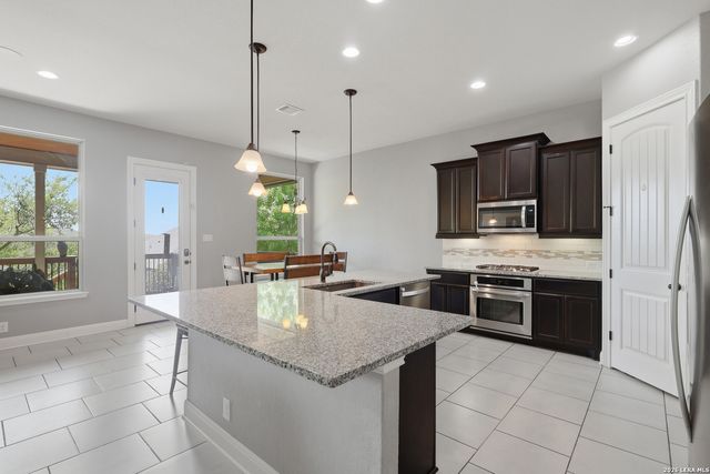 8314 Kerria Lndg, Boerne, TX 78015