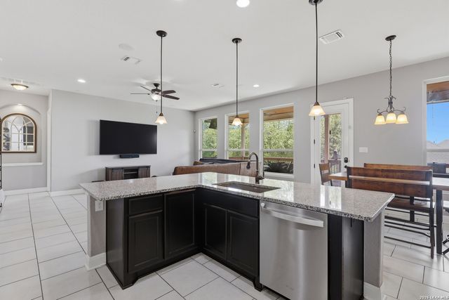 8314 Kerria Lndg, Boerne, TX 78015