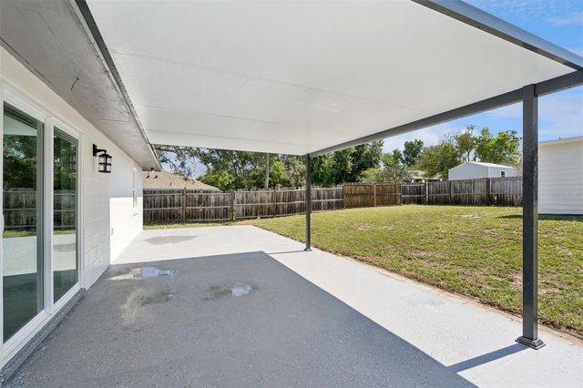 2715 TIMBERLAKE AVENUE, Deltona, FL 32725