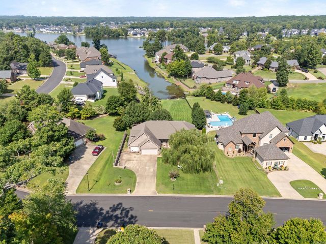 7225 E Worth Ave, Benton, AR 72019