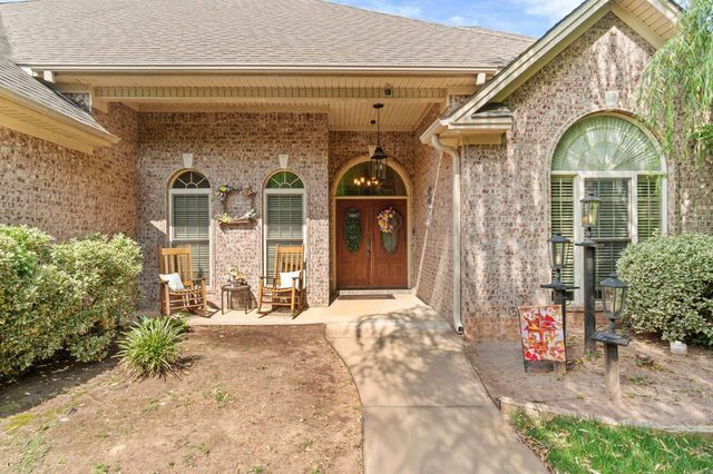 7225 E Worth Ave, Benton, AR 72019