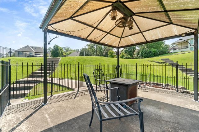 7225 E Worth Ave, Benton, AR 72019