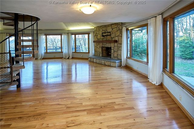 328 McKinley Avenue, Charleston, WV 25314