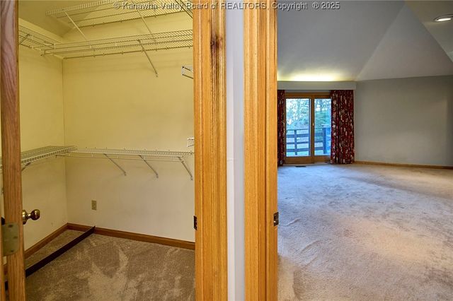 328 McKinley Avenue, Charleston, WV 25314