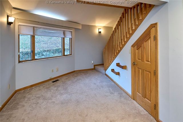 328 McKinley Avenue, Charleston, WV 25314