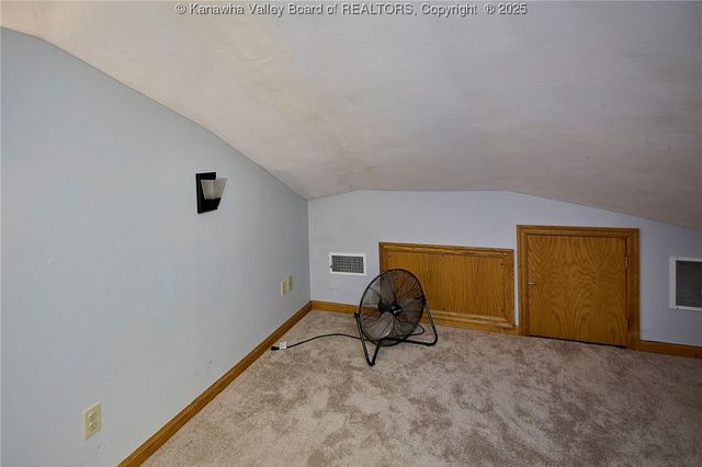 328 McKinley Avenue, Charleston, WV 25314