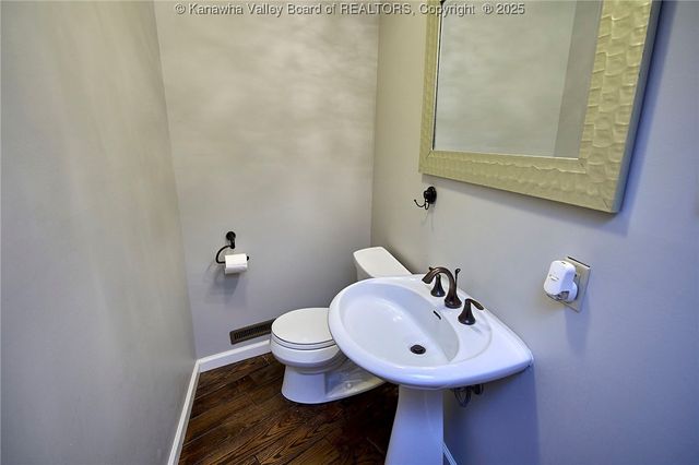 328 McKinley Avenue, Charleston, WV 25314