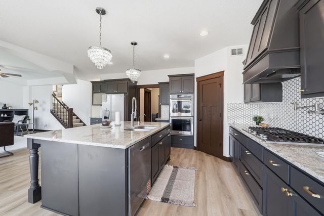 1683 Saint George Street, Waconia, MN 55387