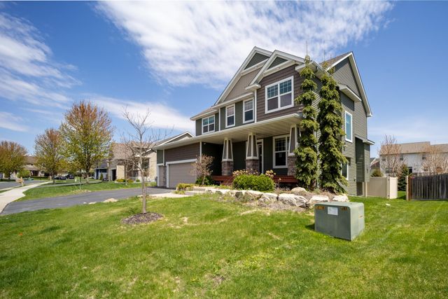 1683 Saint George Street, Waconia, MN 55387