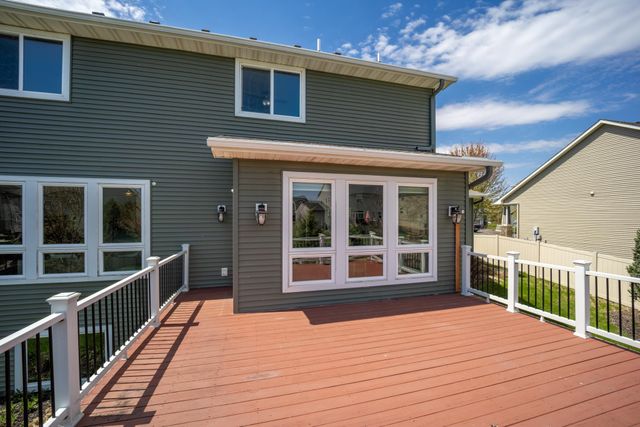 1683 Saint George Street, Waconia, MN 55387
