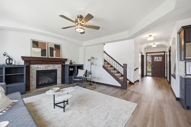1683 Saint George Street, Waconia, MN 55387