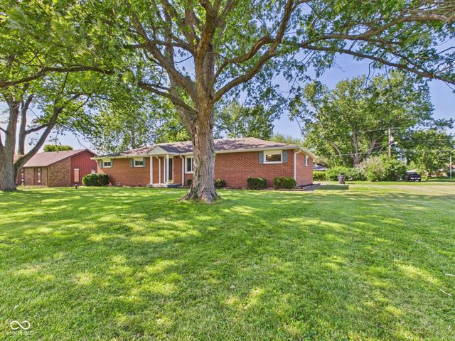 262 E 600 N, Alexandria, IN 46001