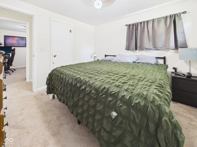 262 E 600 N, Alexandria, IN 46001