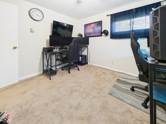 262 E 600 N, Alexandria, IN 46001