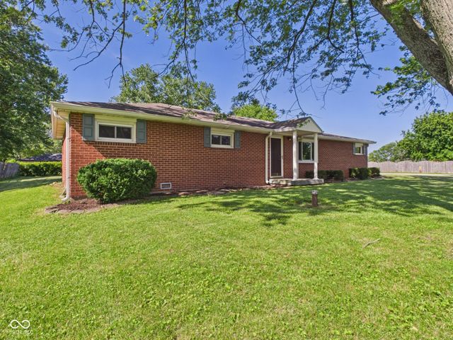 262 E 600 N, Alexandria, IN 46001