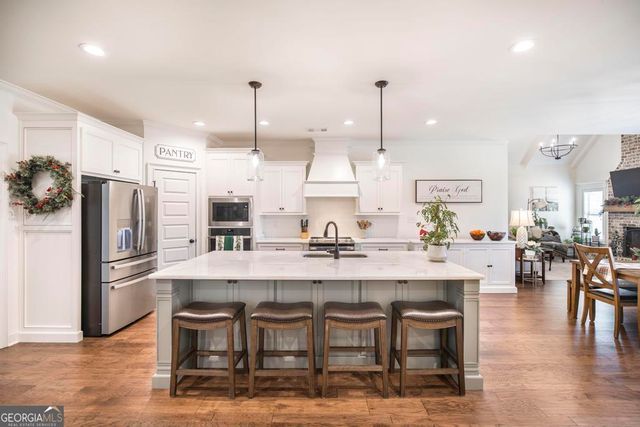 206 Bristleleaf Path, Kathleen, GA 31047