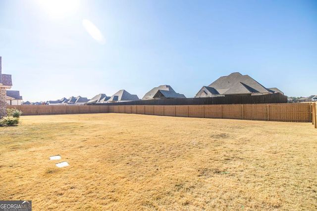 206 Bristleleaf Path, Kathleen, GA 31047