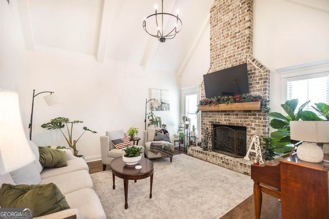 206 Bristleleaf Path, Kathleen, GA 31047