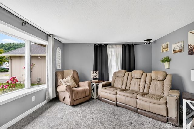 118 Janice Avenue, Longview, WA 98632