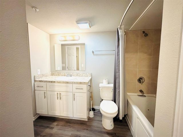 6108 Abrams Road 202, Dallas, TX 75231