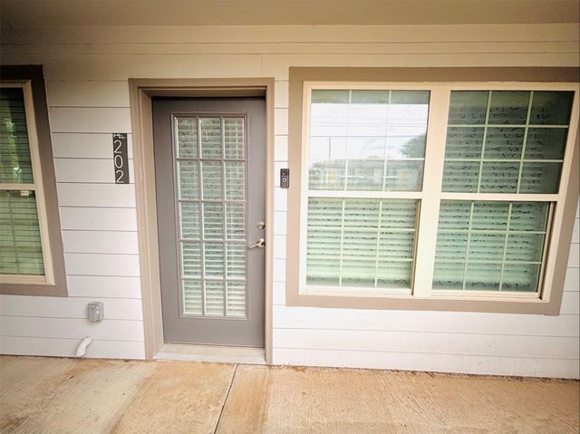 6108 Abrams Road 202, Dallas, TX 75231