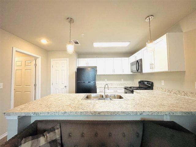 6108 Abrams Road 202, Dallas, TX 75231