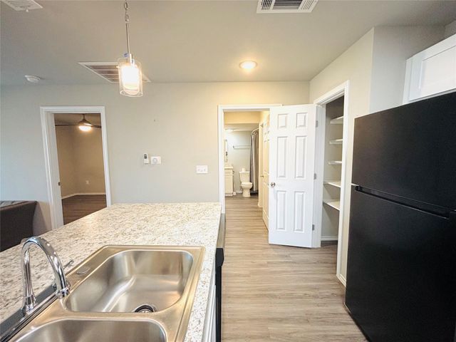 6108 Abrams Road 202, Dallas, TX 75231