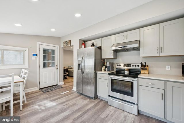 4 CREEK LN, Mount Holly, NJ 08060