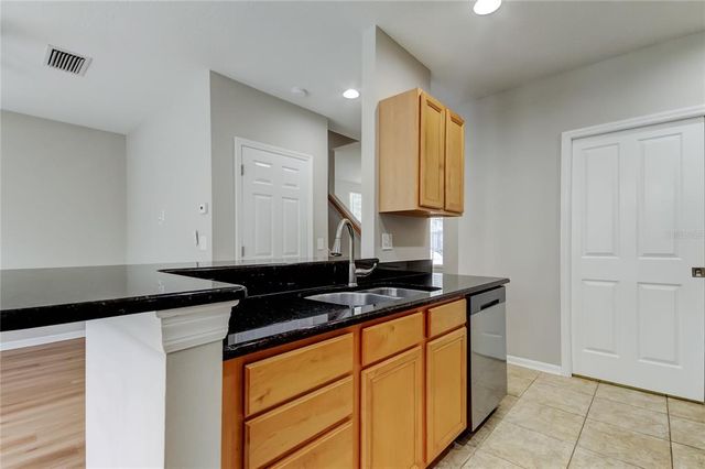 10012 TATE LANE, Tampa, FL 33626