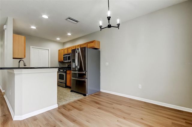 10012 TATE LANE, Tampa, FL 33626