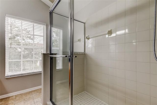 10012 TATE LANE, Tampa, FL 33626
