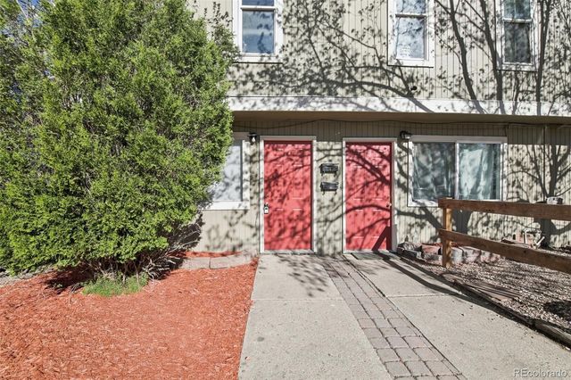 904 Excalibur Street, Lafayette, CO 80026