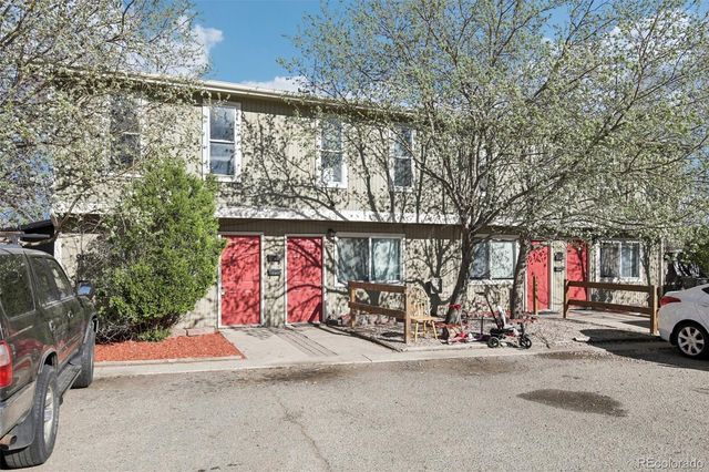 904 Excalibur Street, Lafayette, CO 80026