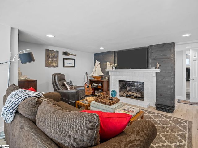 409 Lyman Lake Road, Lyman, SC 29365