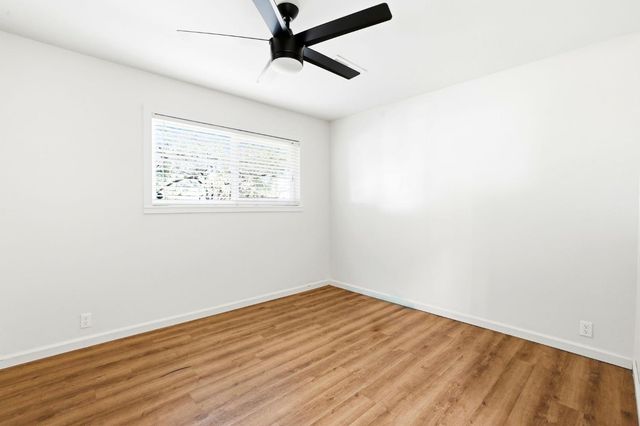 9536 Park Ave, Newcastle, CA 95658