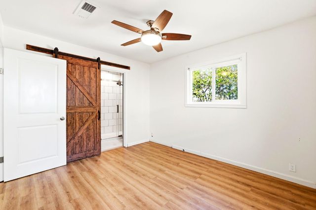 9536 Park Ave, Newcastle, CA 95658