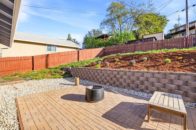 9536 Park Ave, Newcastle, CA 95658