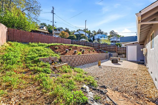 9536 Park Ave, Newcastle, CA 95658