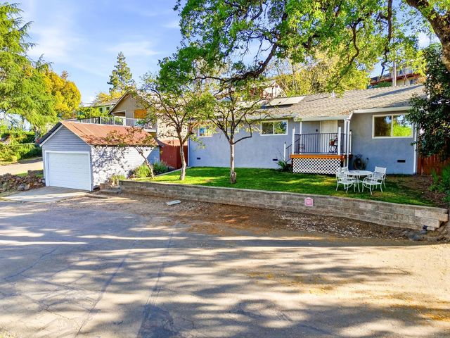 9536 Park Ave, Newcastle, CA 95658