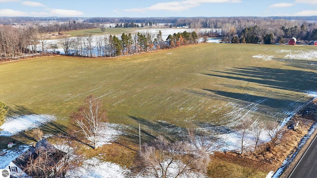 Image 5 of property listing at V/L E Round Lake Road, Dewitt, MI 48820