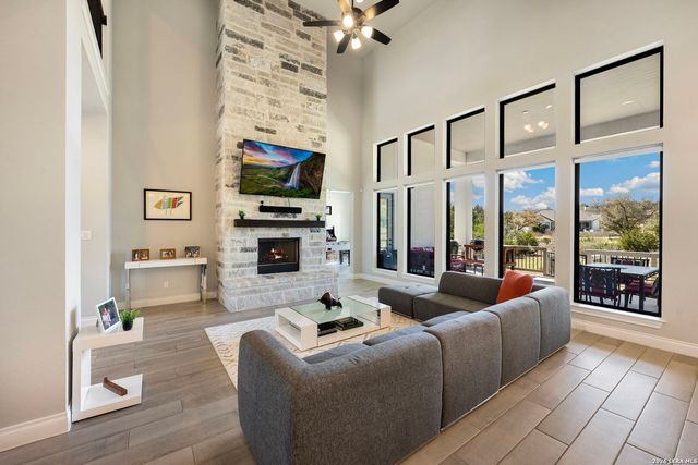 1647 Bussola, New Braunfels, TX 78132