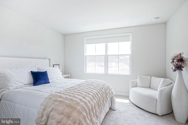 16 FIELDCREST, Blackwood, NJ 08012