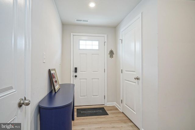 16 FIELDCREST, Blackwood, NJ 08012
