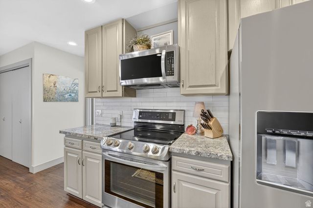 4481 S NEW VINTAGE CT, Salt Lake City, UT 84124