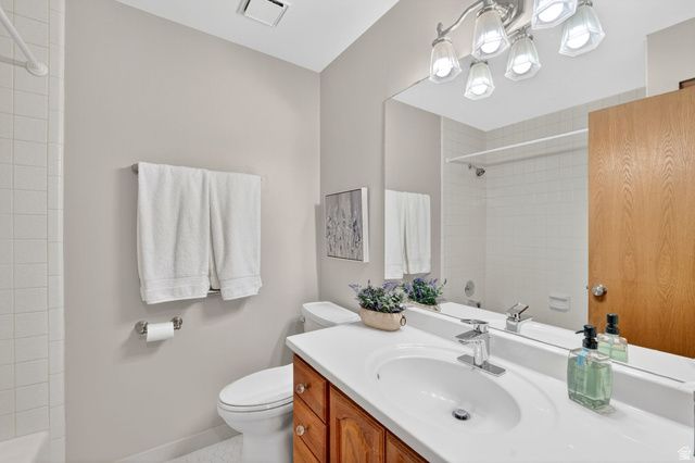 4481 S NEW VINTAGE CT, Salt Lake City, UT 84124