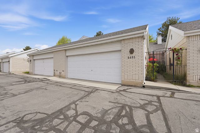 4481 S NEW VINTAGE CT, Salt Lake City, UT 84124