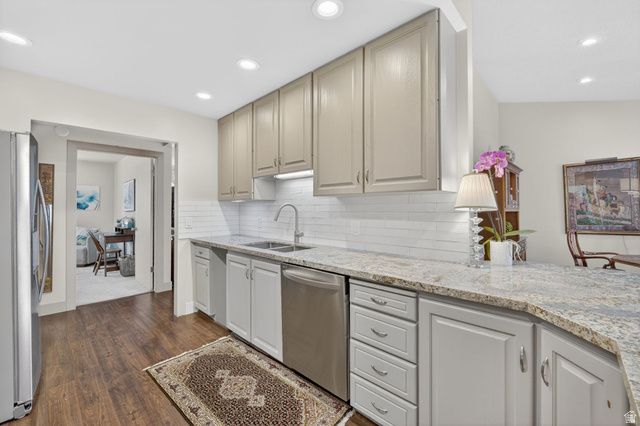4481 S NEW VINTAGE CT, Salt Lake City, UT 84124