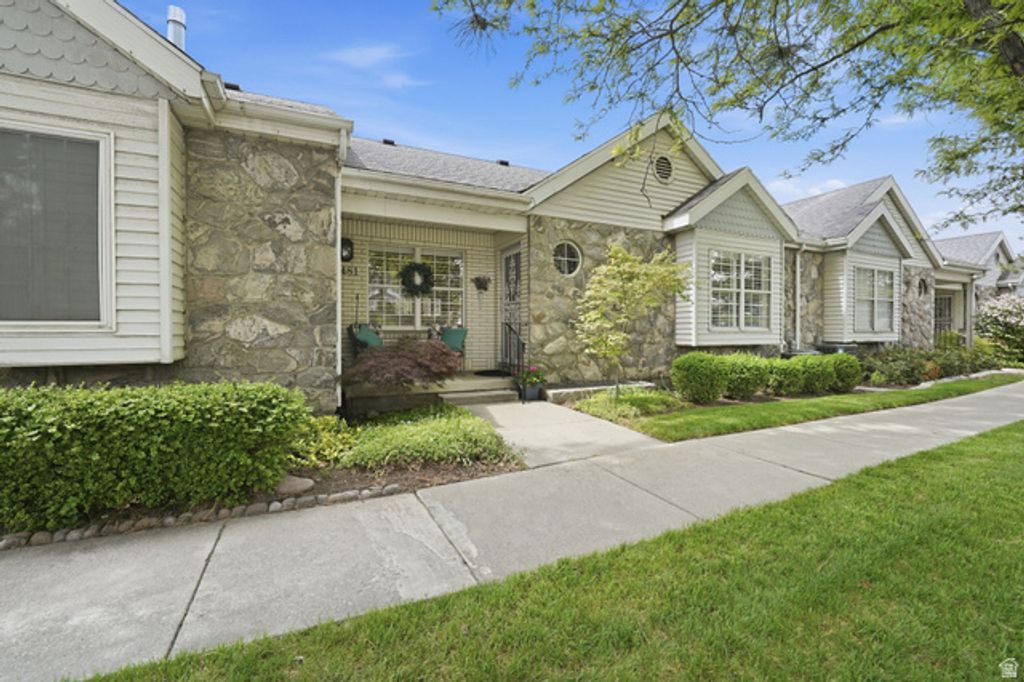 4481 S NEW VINTAGE CT, Salt Lake City, UT 84124