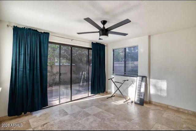 908 W FLYNN Lane, Phoenix, AZ 85013