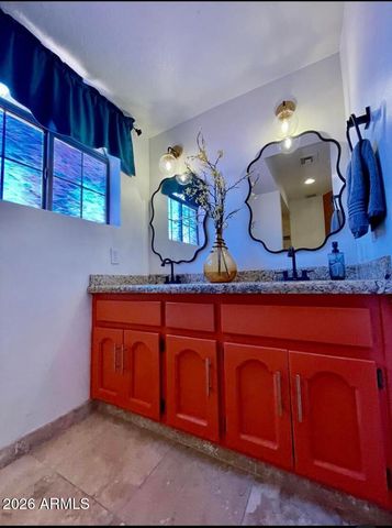 908 W FLYNN Lane, Phoenix, AZ 85013